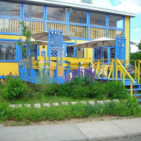 Gite Des Hauteurs Et Cafe De La Place Saint Zenon Экстерьер фото
