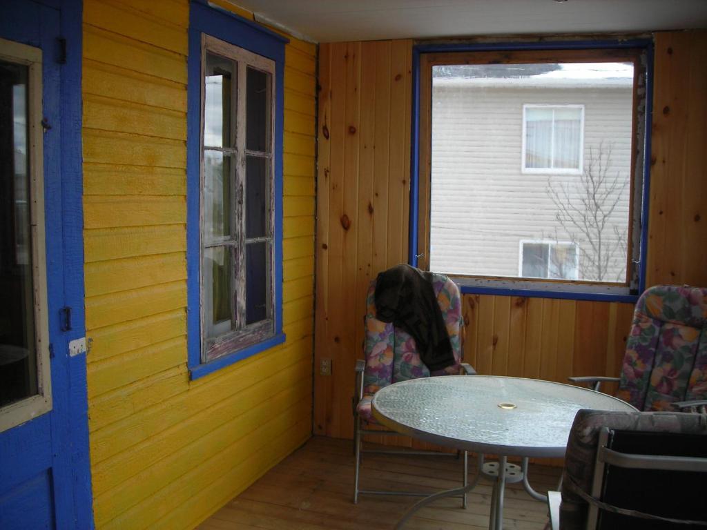 Gite Des Hauteurs Et Cafe De La Place Saint Zenon Номер фото